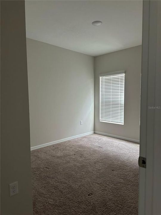 For Sale: $369,900 (5 beds, 3 baths, 2640 Square Feet)