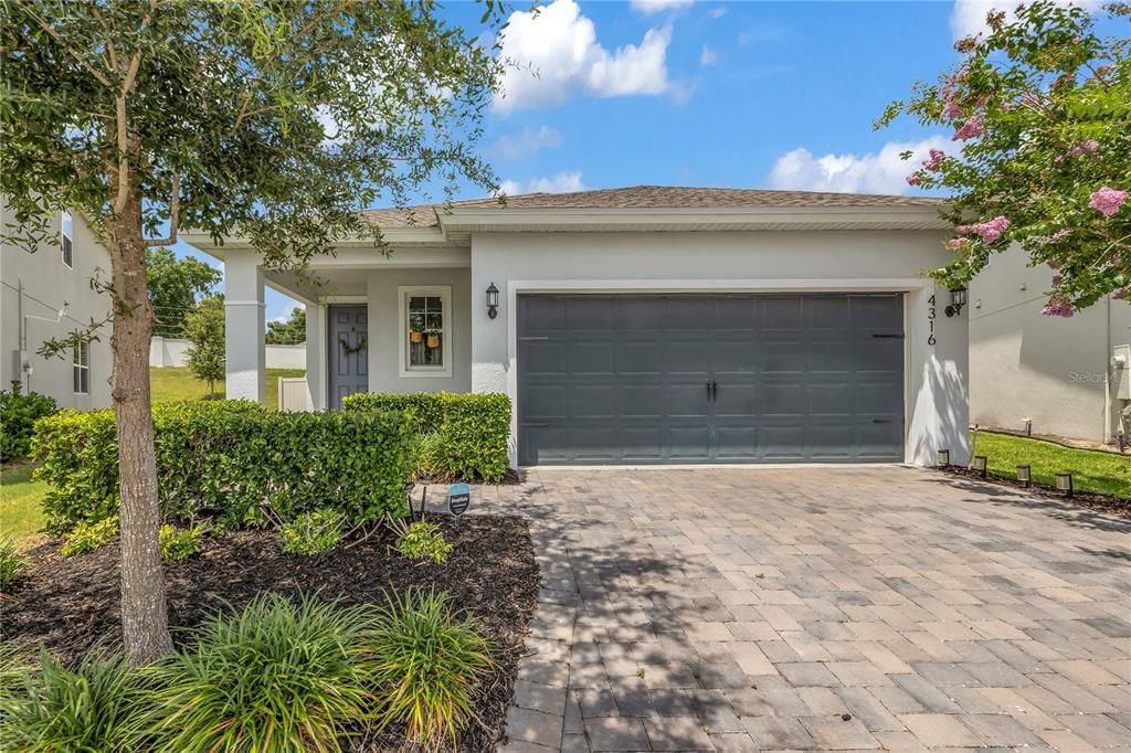 Active With Contract: $450,000 (4 beds, 2 baths, 1644 Square Feet)