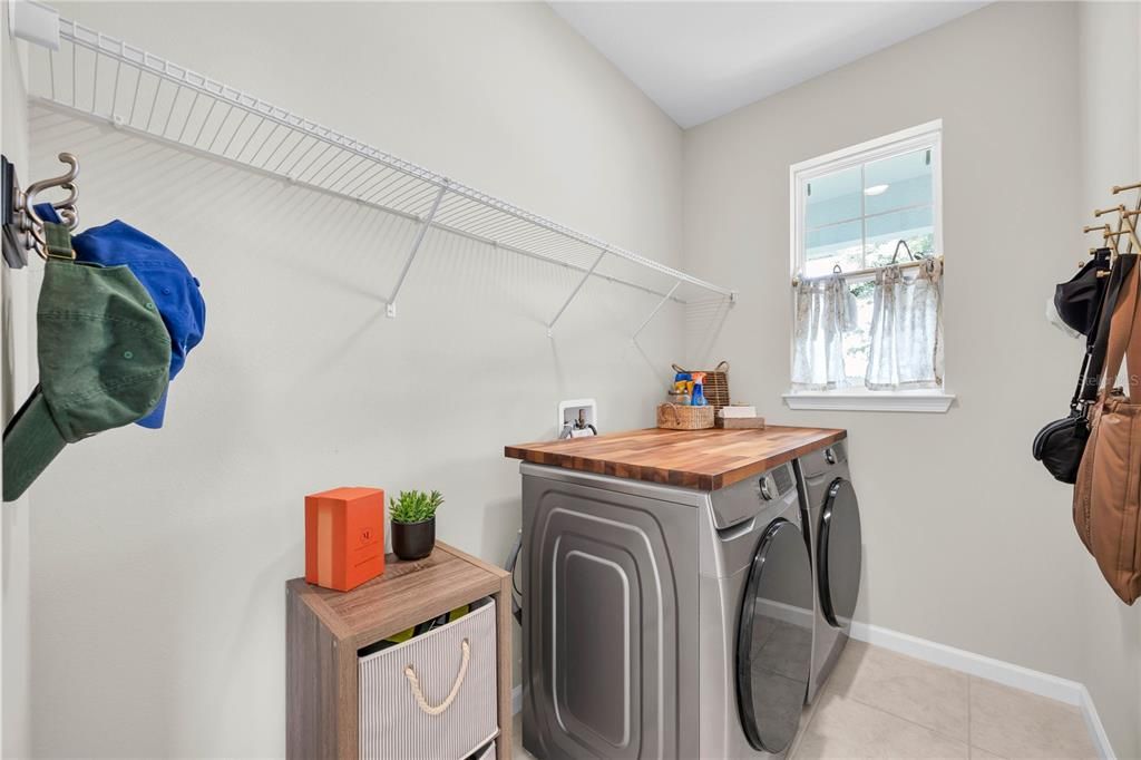 Active With Contract: $450,000 (4 beds, 2 baths, 1644 Square Feet)
