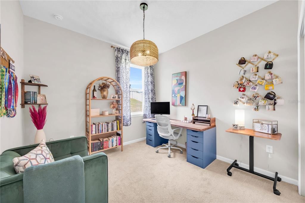 Active With Contract: $450,000 (4 beds, 2 baths, 1644 Square Feet)