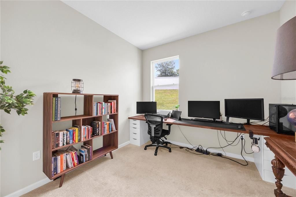 Active With Contract: $450,000 (4 beds, 2 baths, 1644 Square Feet)