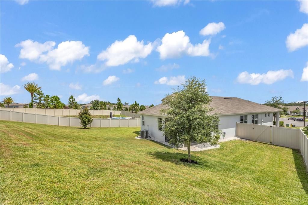 Active With Contract: $450,000 (4 beds, 2 baths, 1644 Square Feet)