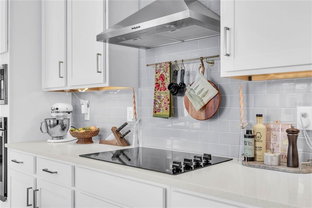 Active With Contract: $450,000 (4 beds, 2 baths, 1644 Square Feet)