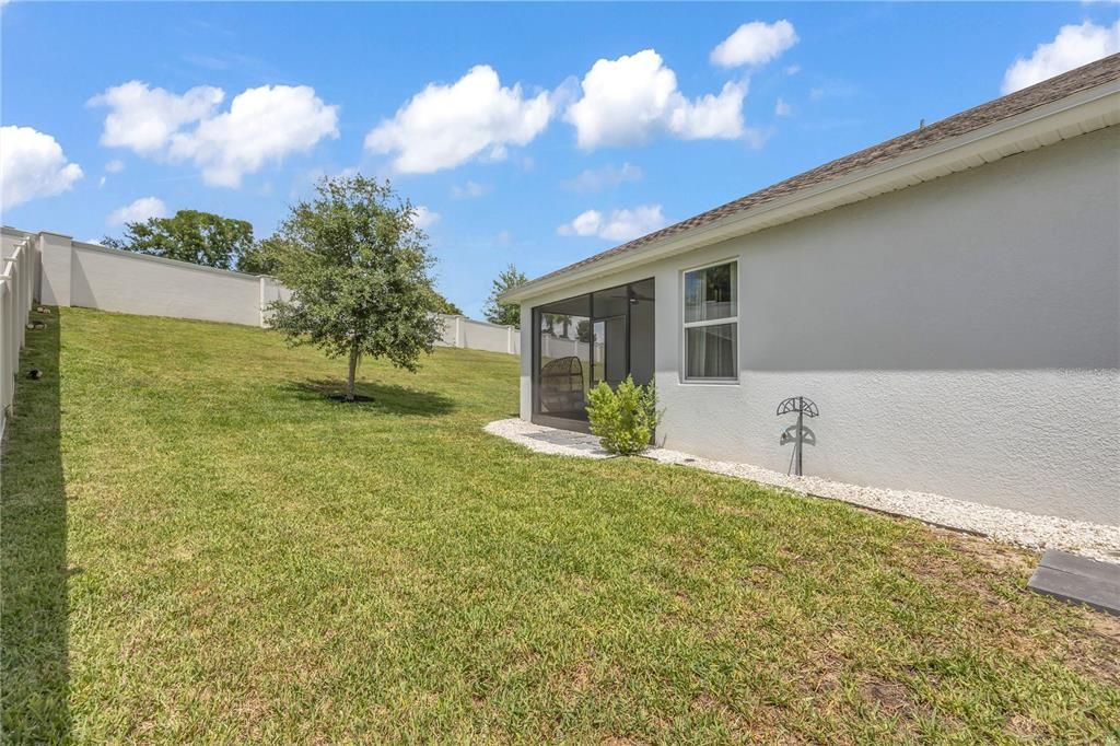 Active With Contract: $450,000 (4 beds, 2 baths, 1644 Square Feet)