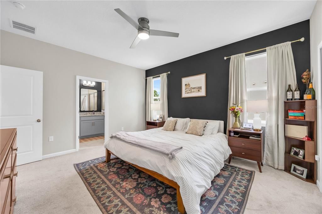 Active With Contract: $450,000 (4 beds, 2 baths, 1644 Square Feet)