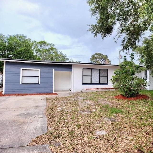 For Sale: $325,000 (4 beds, 3 baths, 1648 Square Feet)