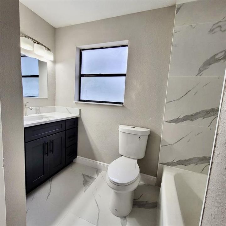 For Sale: $325,000 (4 beds, 3 baths, 1648 Square Feet)
