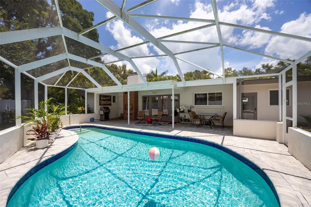 Activo con contrato: $640,000 (2 camas, 2 baños, 1523 Pies cuadrados)