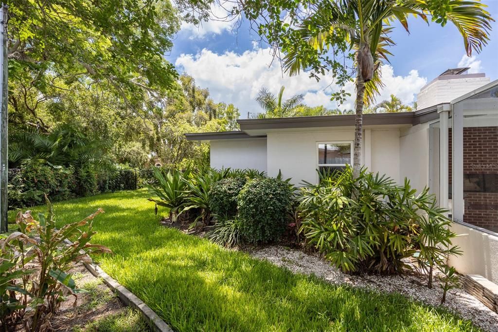 Activo con contrato: $640,000 (2 camas, 2 baños, 1523 Pies cuadrados)