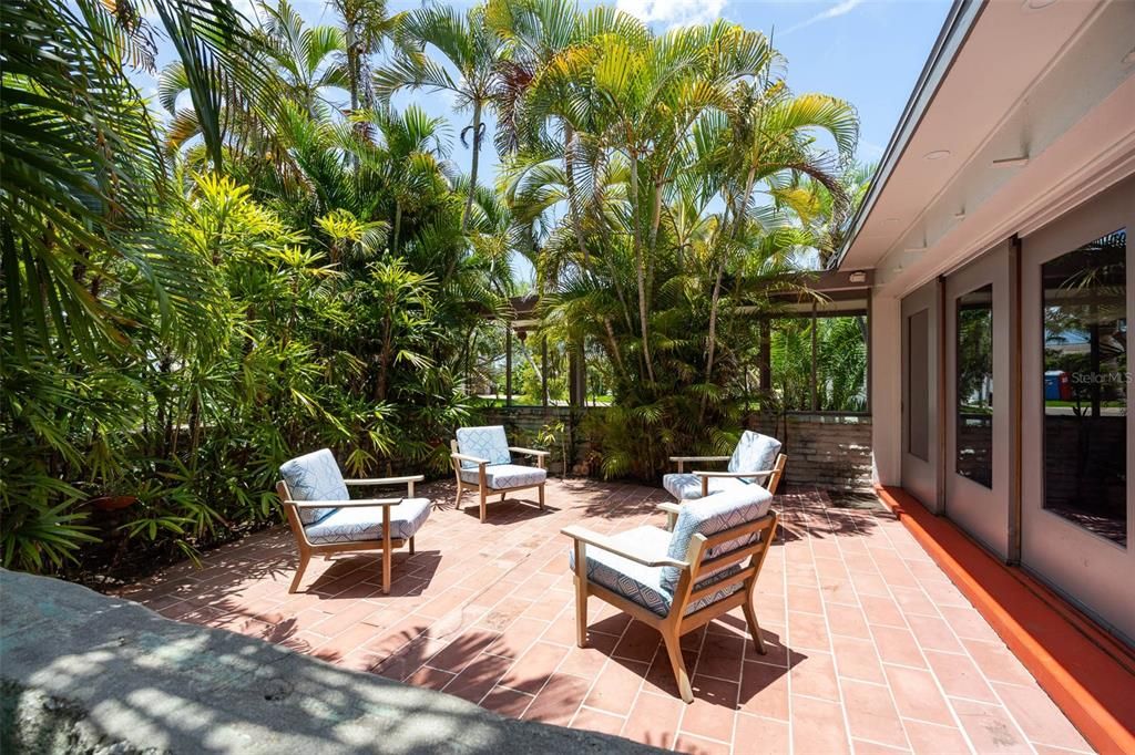 Activo con contrato: $640,000 (2 camas, 2 baños, 1523 Pies cuadrados)