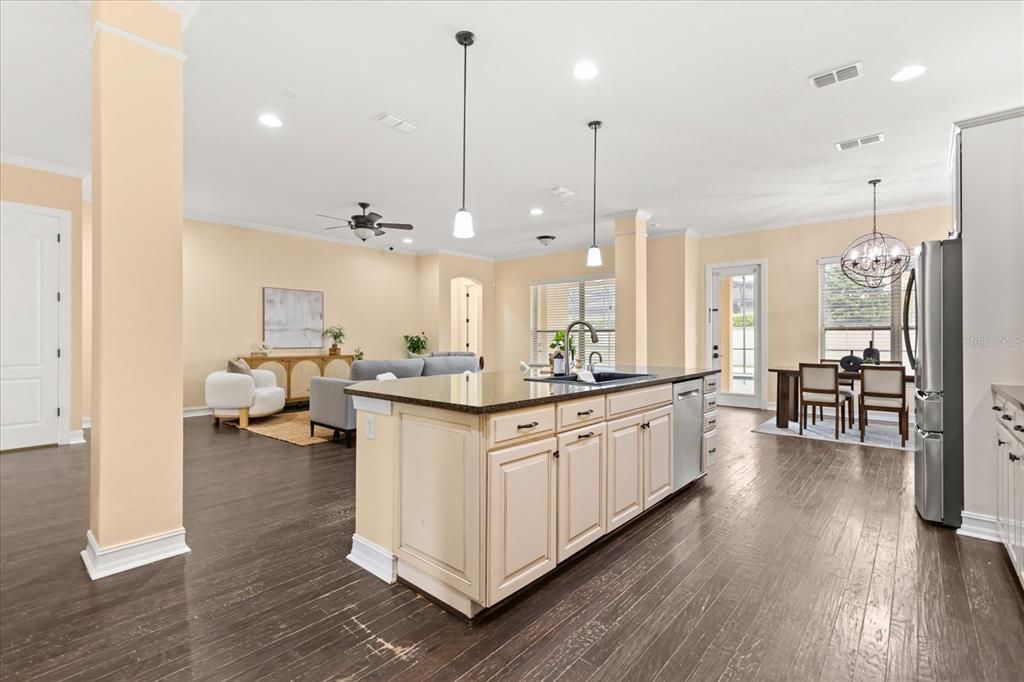 For Rent: $7,800 (5 beds, 4 baths, 3835 Square Feet)