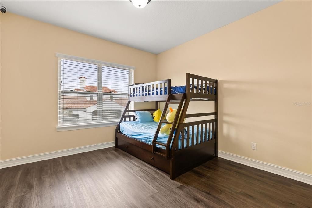 For Rent: $7,800 (5 beds, 4 baths, 3835 Square Feet)