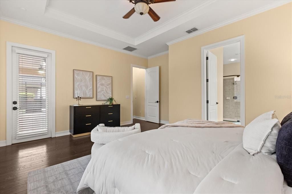 For Rent: $7,800 (5 beds, 4 baths, 3835 Square Feet)