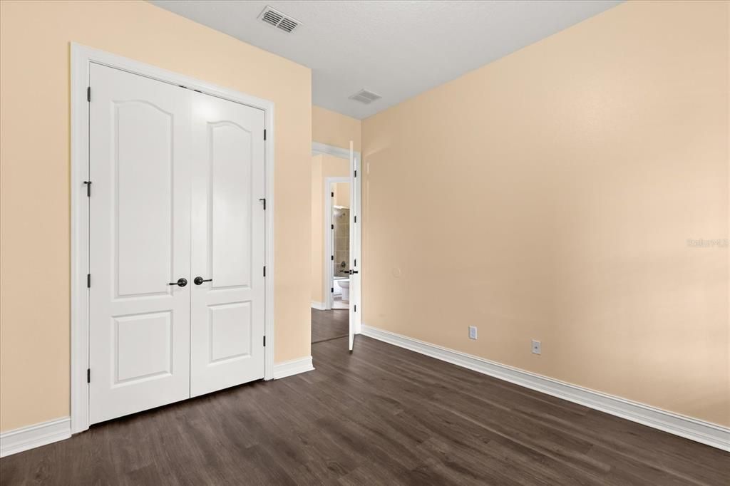 For Rent: $7,800 (5 beds, 4 baths, 3835 Square Feet)