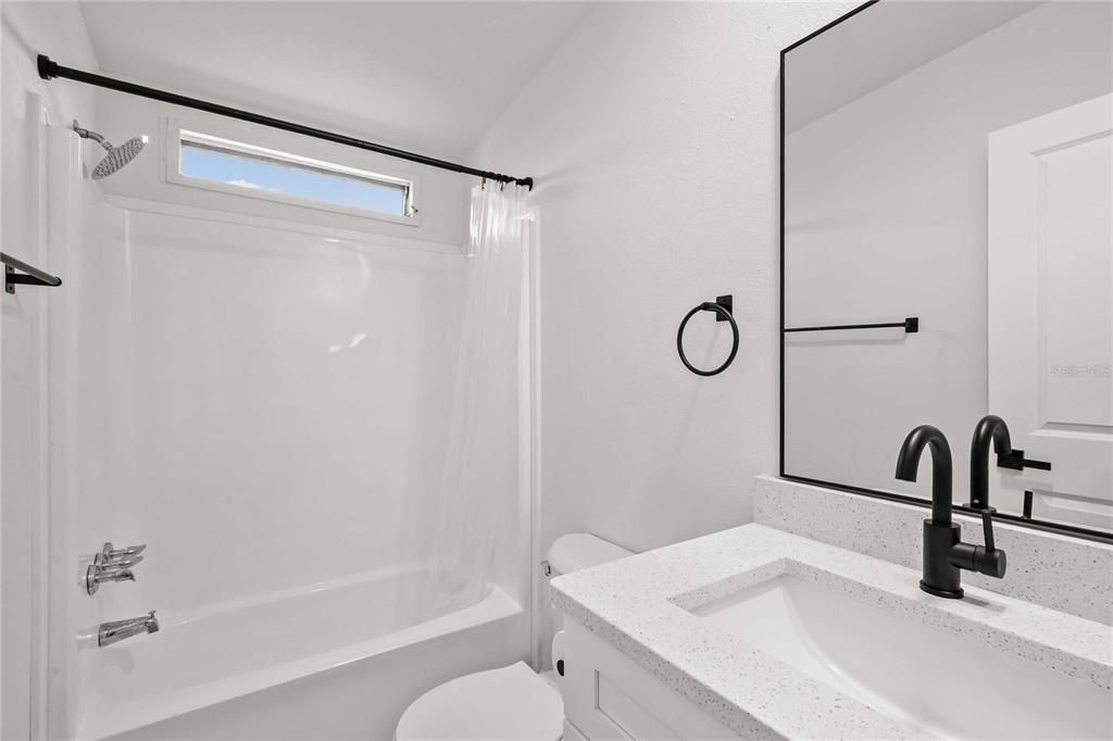 En Venta: $219,900 (3 camas, 2 baños, 1104 Pies cuadrados)