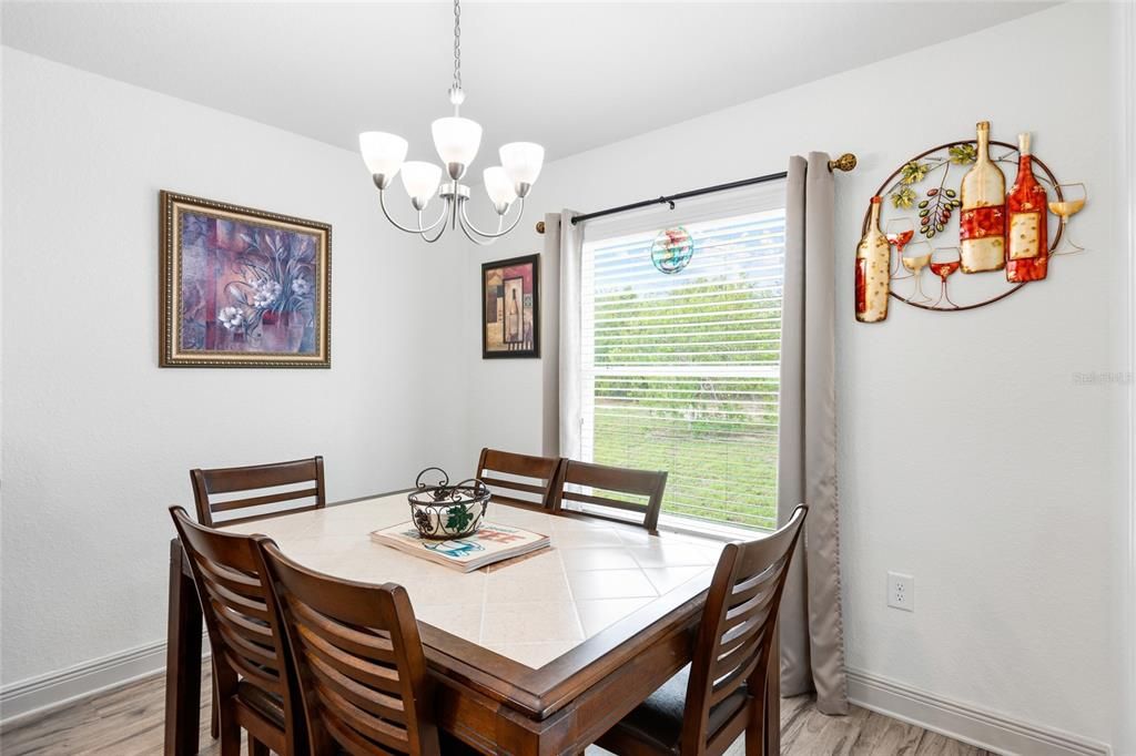 For Sale: $315,000 (3 beds, 2 baths, 1504 Square Feet)