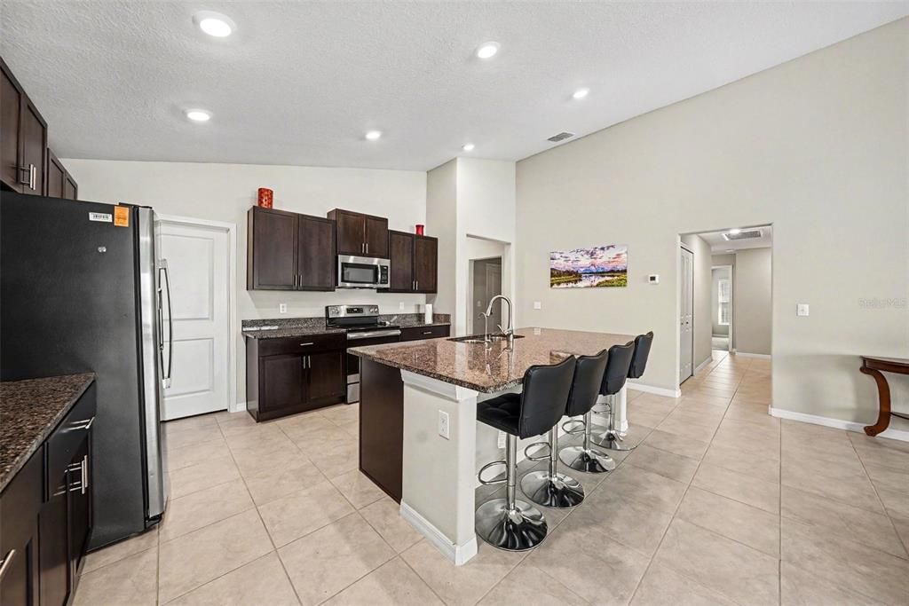 For Sale: $490,000 (4 beds, 2 baths, 2470 Square Feet)
