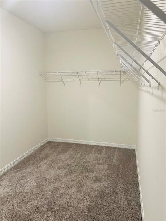В аренду: $2,300 (4 спален, 2 ванн, 2319 Квадратных фут)