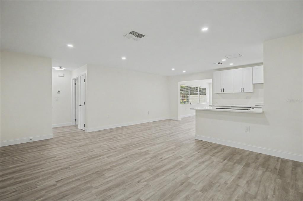 En Venta: $249,900 (2 camas, 2 baños, 1254 Pies cuadrados)