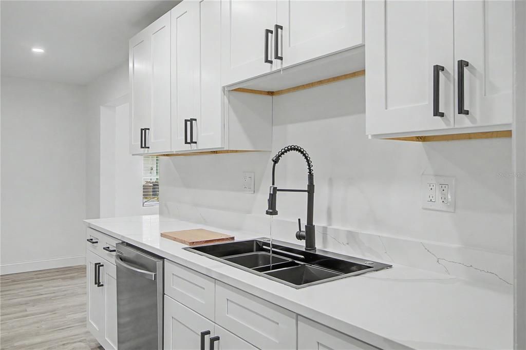 En Venta: $249,900 (2 camas, 2 baños, 1254 Pies cuadrados)