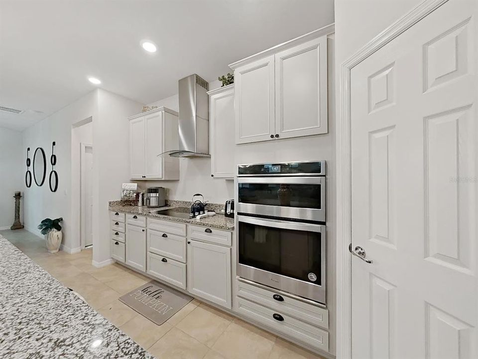 For Sale: $485,000 (3 beds, 2 baths, 1964 Square Feet)