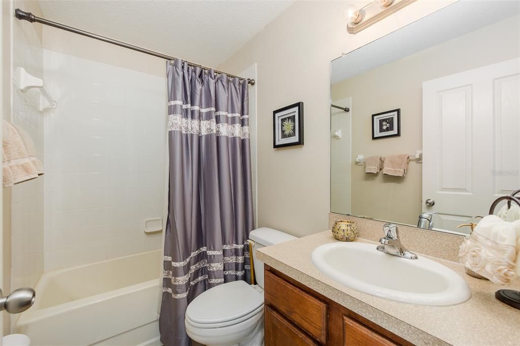 For Sale: $365,000 (4 beds, 2 baths, 1993 Square Feet)