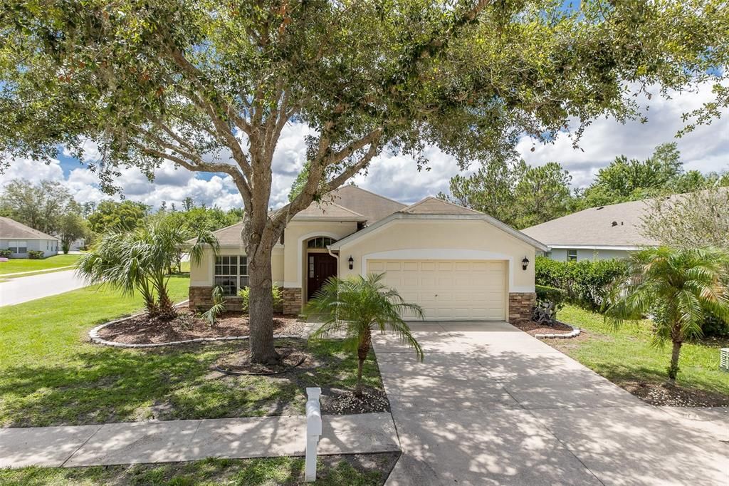 For Sale: $365,000 (4 beds, 2 baths, 1993 Square Feet)