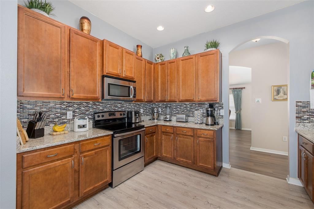 For Sale: $365,000 (4 beds, 2 baths, 1993 Square Feet)