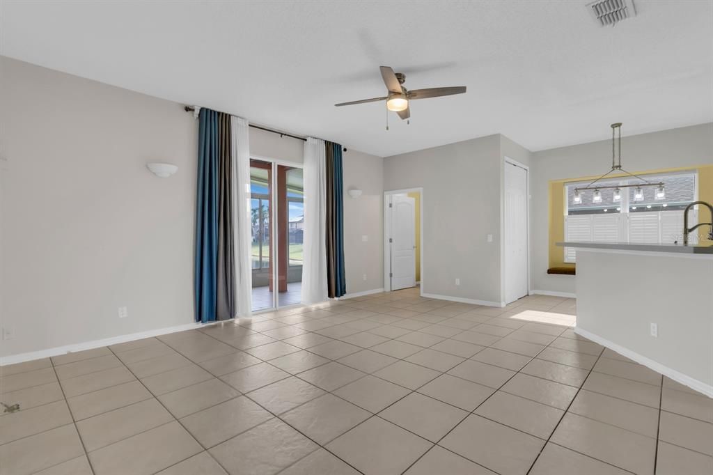 For Sale: $525,000 (4 beds, 2 baths, 2404 Square Feet)