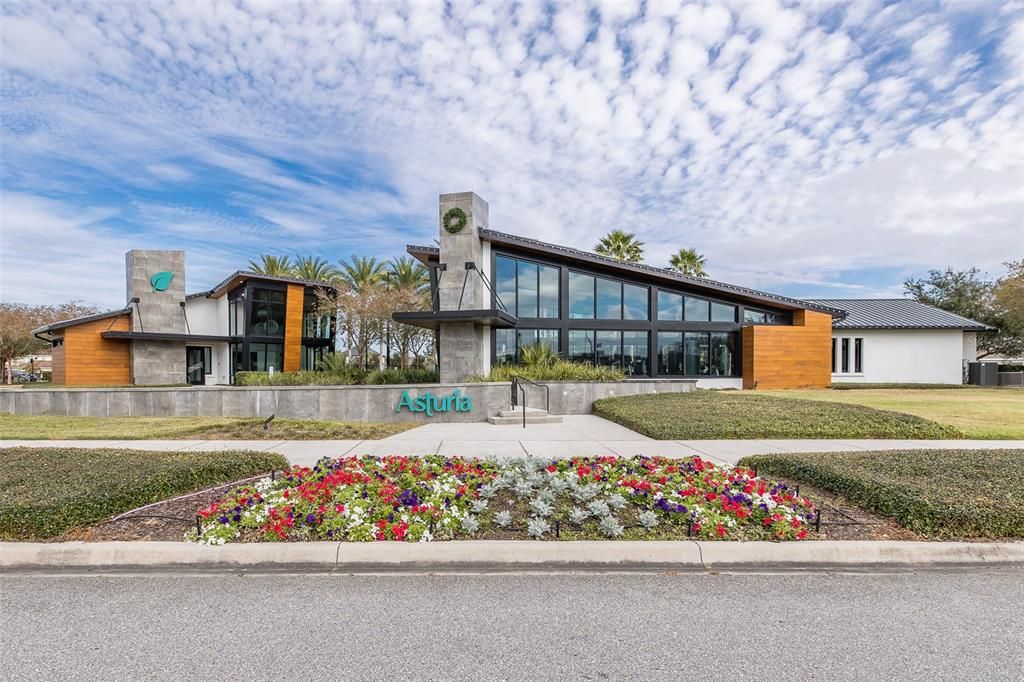 For Sale: $338,000 (3 beds, 2 baths, 1582 Square Feet)