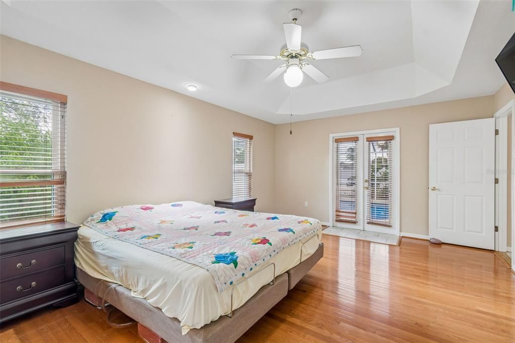 For Sale: $465,000 (4 beds, 2 baths, 2339 Square Feet)