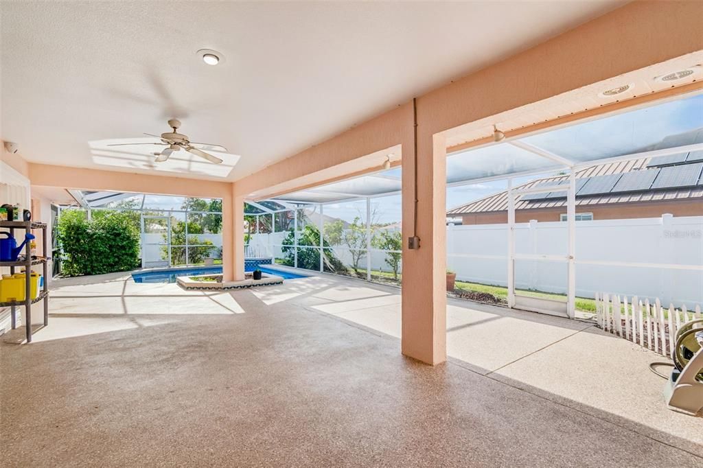 For Sale: $465,000 (4 beds, 2 baths, 2339 Square Feet)