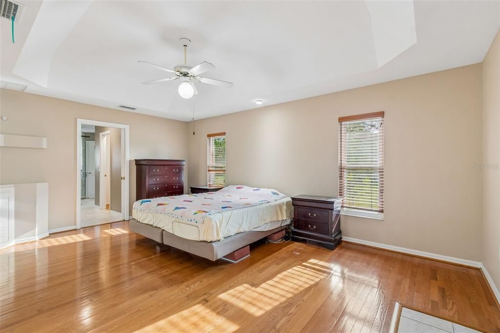 For Sale: $465,000 (4 beds, 2 baths, 2339 Square Feet)