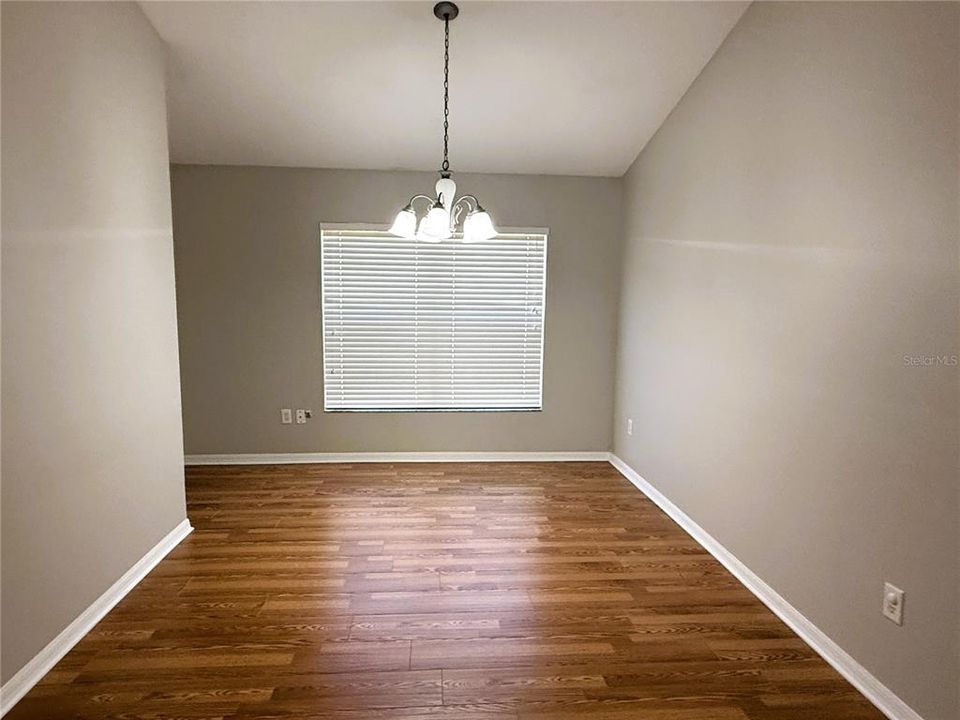 En Renta: $2,300 (4 camas, 3 baños, 1801 Pies cuadrados)