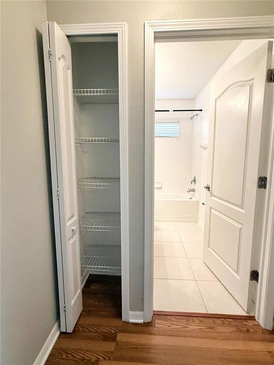 En Renta: $2,300 (4 camas, 3 baños, 1801 Pies cuadrados)