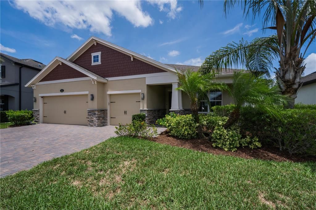 For Sale: $774,900 (4 beds, 3 baths, 2762 Square Feet)