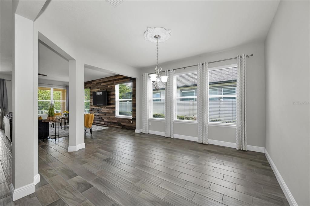 For Sale: $774,900 (4 beds, 3 baths, 2762 Square Feet)