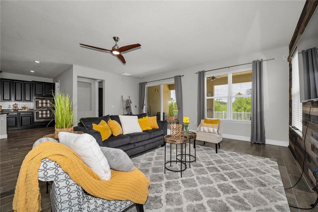 For Sale: $774,900 (4 beds, 3 baths, 2762 Square Feet)