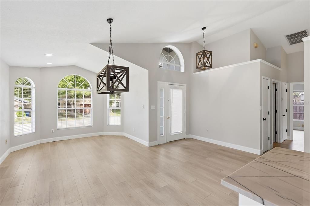 For Sale: $425,000 (3 beds, 2 baths, 1455 Square Feet)