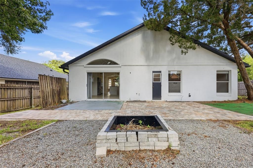 For Sale: $425,000 (3 beds, 2 baths, 1455 Square Feet)