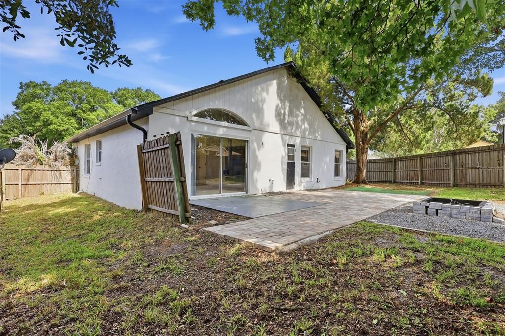 For Sale: $425,000 (3 beds, 2 baths, 1455 Square Feet)