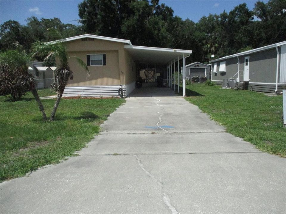For Sale: $155,000 (2 beds, 2 baths, 840 Square Feet)