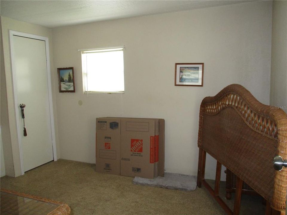 For Sale: $155,000 (2 beds, 2 baths, 840 Square Feet)