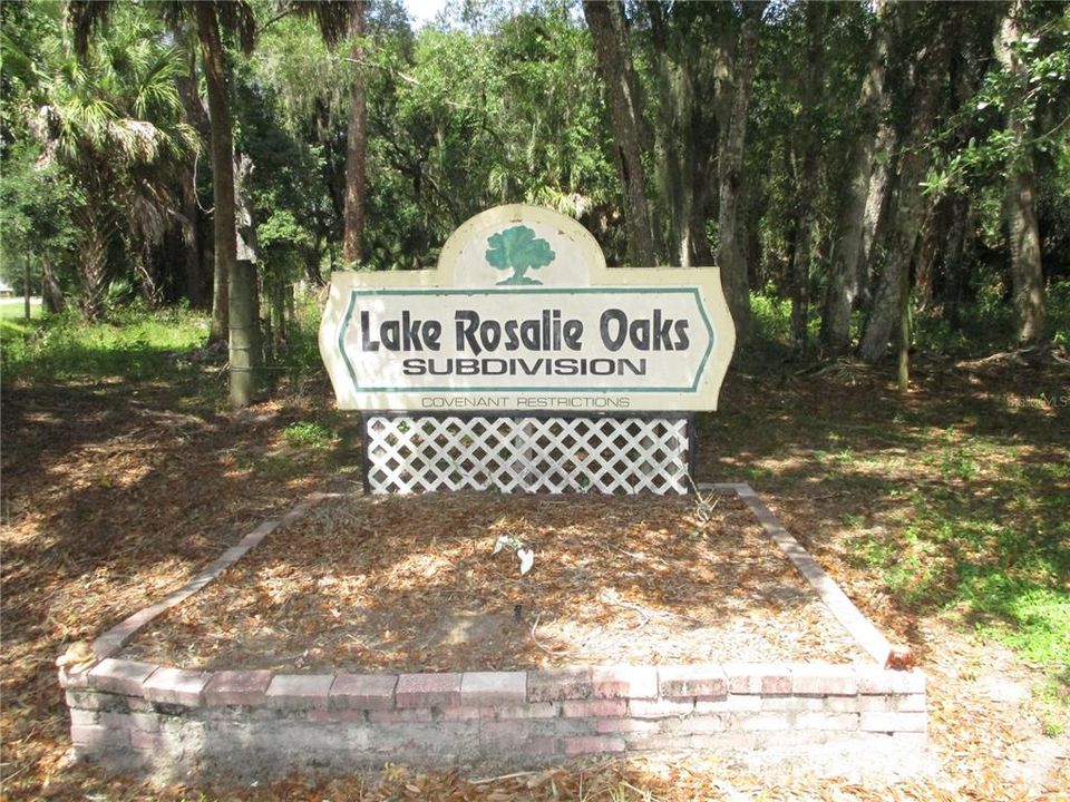 For Sale: $155,000 (2 beds, 2 baths, 840 Square Feet)