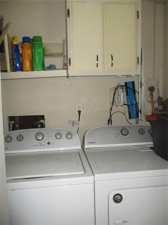 For Sale: $155,000 (2 beds, 2 baths, 840 Square Feet)