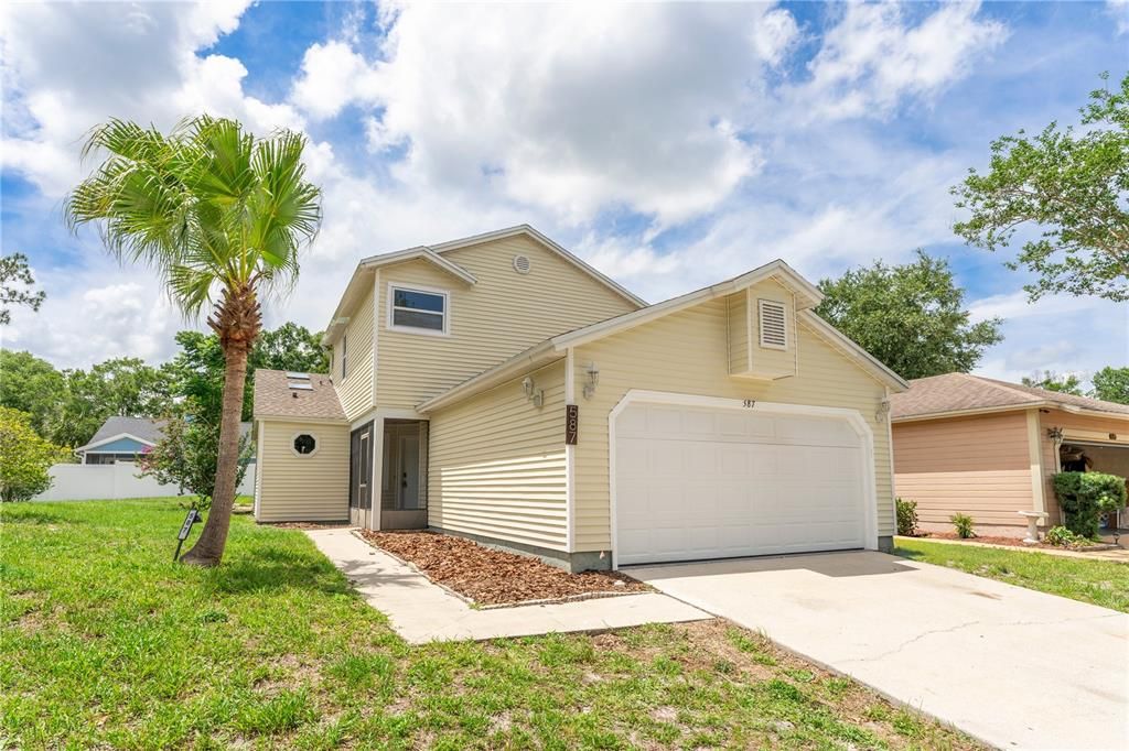 For Sale: $349,000 (3 beds, 2 baths, 1375 Square Feet)