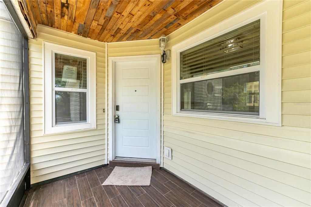 For Sale: $349,000 (3 beds, 2 baths, 1375 Square Feet)