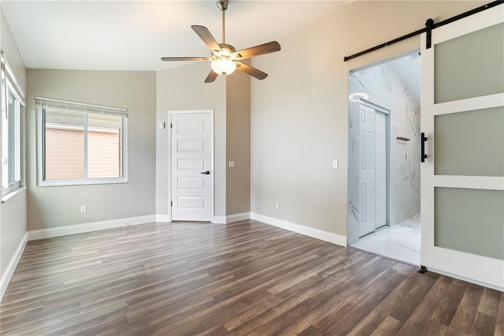 For Sale: $349,000 (3 beds, 2 baths, 1375 Square Feet)
