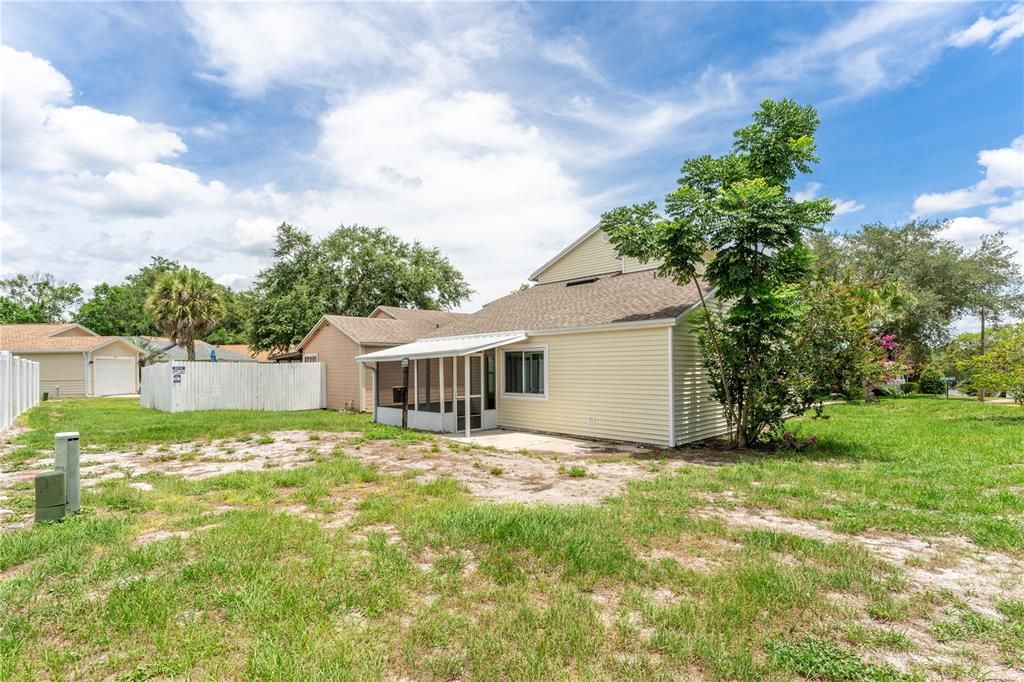 For Sale: $349,000 (3 beds, 2 baths, 1375 Square Feet)