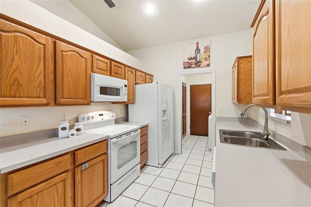 For Sale: $449,000 (3 beds, 2 baths, 1847 Square Feet)